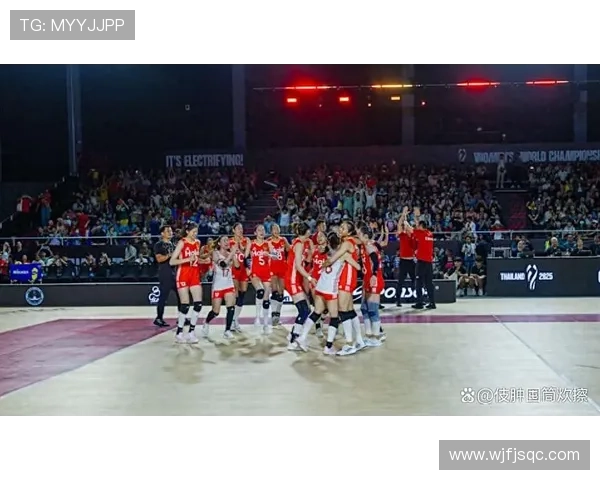 中国女排连胜强敌挺进总决赛展现团队力量与拼搏精神 中国女排连胜强敌挺进总决赛展现团队力量与拼搏精神