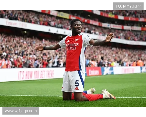 布伦特福德俱乐部宣布核心球员伤愈回归球队士气大振誓在下轮重拾胜利