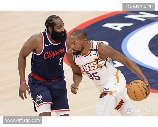 洛杉矶快船全新赛季阵容解析与冲击总冠军的关键因素分析 洛杉矶快船全新赛季阵容解析与冲击总冠军的关键因素分析