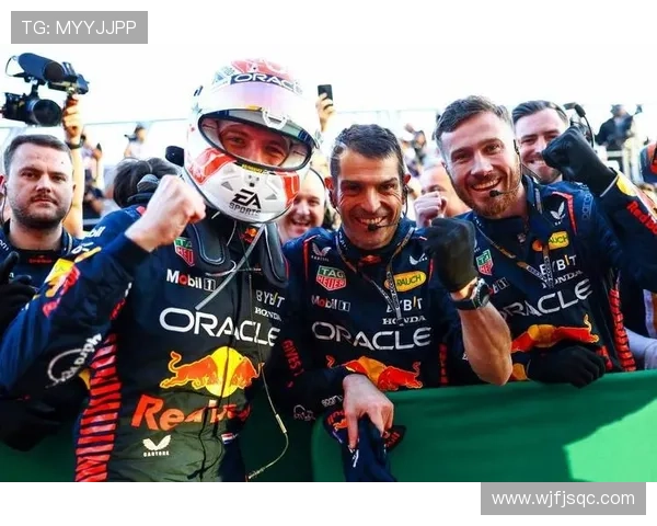 F1新赛季揭幕战激战正酣 数位车手力争世界冠军宝座