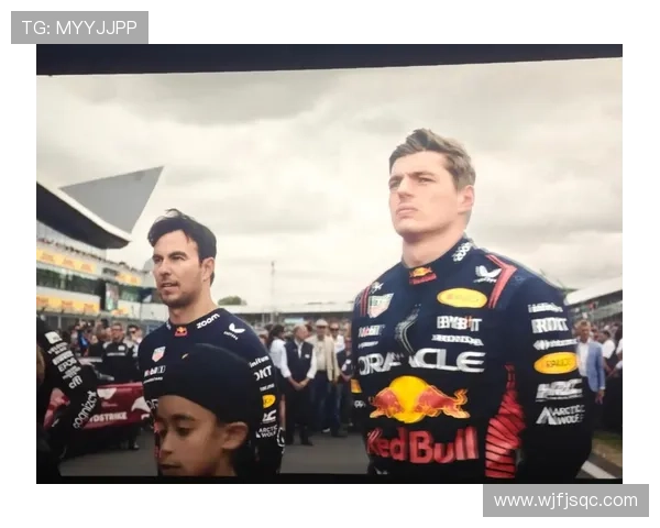 F1赛季迎来激烈对决，维斯塔潘与汉密尔顿再度碰撞，争夺年度冠军荣誉