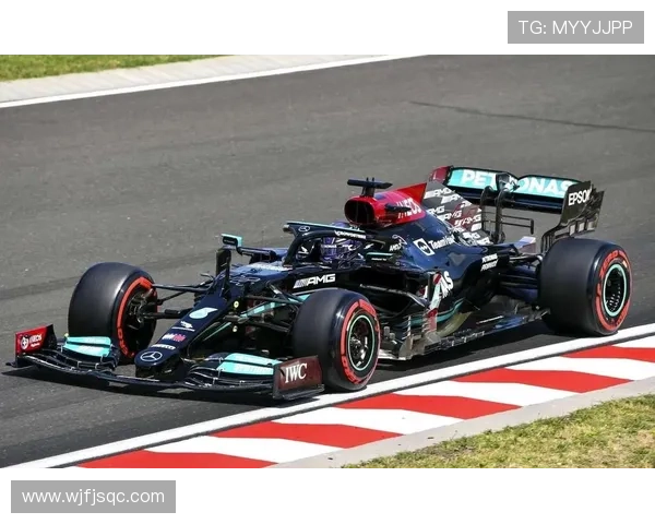 新赛季F1车队竞争白热化性能升级引发全球车迷关注热议潮流动向